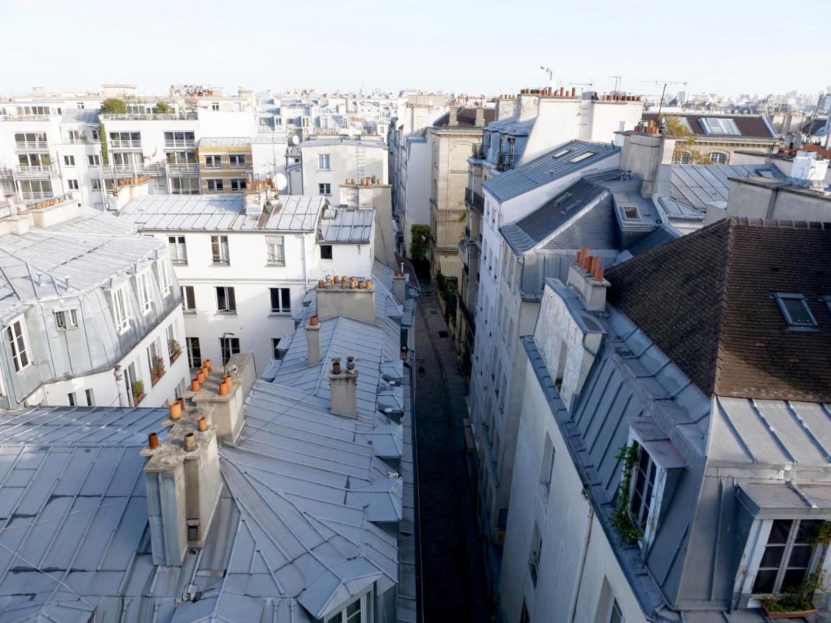 Double Room with City View - Top Floor